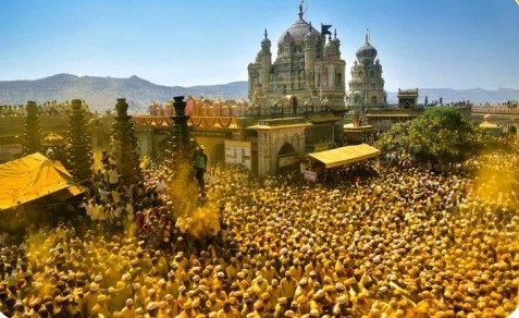 Jejuri Khandoba Mandir — cab and tour package from Solapur